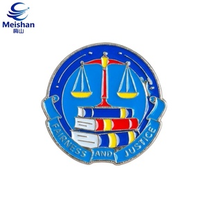 Meishan <span class=keywords><strong>Dama</strong></span> Justicia con los ojos vendados, báscula y espada, distintivo <span class=keywords><strong>de</strong></span> justicia clásico, simbólico, grabado, <span class=keywords><strong>de</strong></span> aleación metálica mate - Product Image 2