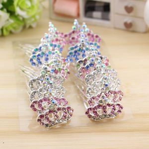 Peigne à cheveux couronne en strass, coiffe de princesse, cadeau d'anniversaire, accessoires pour cheveux d'enfants, style européen, en métal avec décoration 3D - Product Image 4