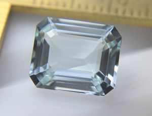 Piedra preciosa aguamarina natural cielo azul Octágono facetado corte 4.25Cts Anabiya gemas África origen para la fabricación de joyas - Product Image 2