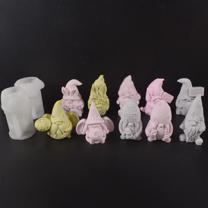 Molde <span class=keywords><strong>de</strong></span> Silicona CRE8IFY MJ-45 para Velas y Manualidades <span class=keywords><strong>de</strong></span> Yeso, Diseño <span class=keywords><strong>de</strong></span> Gnomo <span class=keywords><strong>de</strong></span> Pascua sin Rostro con Barba y Orejas - Product Image 4