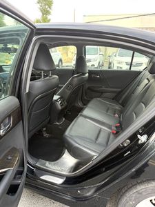 Sedán Usado en Venta, <span class=keywords><strong>Honda</strong></span> <span class=keywords><strong>Accord</strong></span> <span class=keywords><strong>2013</strong></span>, 9na Generación, 2.4L EXN Luxury, 5 Plazas, Gasolina, Automático, Color Oscuro, R17, Volante a la Izquierda, Jiben - Product Image 4