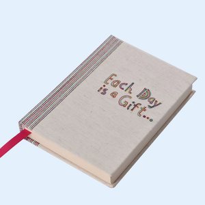 Carte de vœux <span class=keywords><strong>personnalisée</strong></span> en carton avec nom et logo sur mesure, <span class=keywords><strong>couverture</strong></span> gaufrée, pages vierges lignées pour l'école, le bureau, le journaling et les cadeaux - Product Image 4