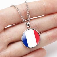 Islande Danemark Norvège Suède Finlande Serbie Croatie Roumanie Italie Espagne Portugal Royaume-Uni Pays Drapeau Collier