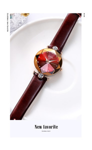 Reloj de lujo para mujer en oro rosa con esfera de cristal rojo con corte de diamante y correa de cuero burdeos, reloj de pulsera de cuarzo - Product Image 5