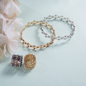 Bague rétractable populaire incrustée de diamants, bracelet en cuivre déformable, peut être porté de deux façons, bague magique créative - Product Image 2