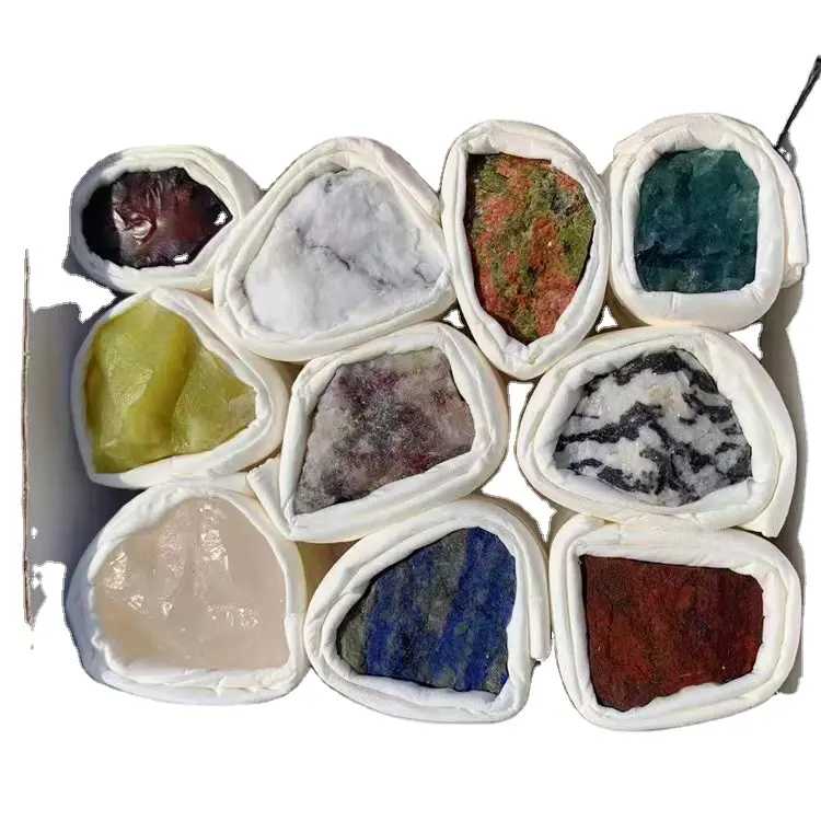 Petite boîte minérale en acrylique en gros Boîte à spécimens de roches brutes naturelles et de cristal