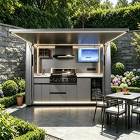 Conjunto de Ilha de Cozinha Modular em Aço Inoxidável 304 para Exterior com Pia Embutida, Armário para TV, Coifa e Refrigerador para Jardim de Vila Personalizada