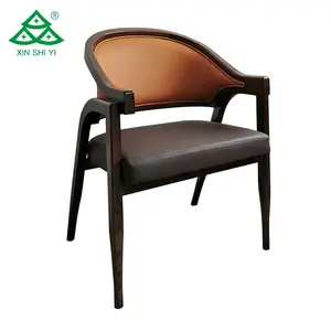 Chaise de salle à manger en cuir et bois, siège de style italien haut de gamme, pour restaurant
