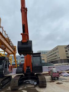 Excavatrice Hitachi ZX240LC d'occasion en bon état, 24 tonnes, disponible en stock limité, prête à être expédiée, excellent rapport qualité-prix - Product Image 5