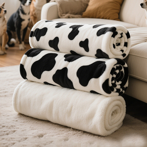 Cubierta de siesta con estampado de visón de franela ligera, <span class=keywords><strong>manta</strong></span> de poliéster con patrón de vaca, forro polar de Coral portátil suave para Otoño <span class=keywords><strong>Invierno</strong></span> para perro bebé - Product Image 2