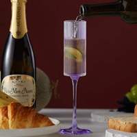 Flûtes à champagne en plastique côtelé léger de 6 oz, sans BPA, incassables, pour le camping, les fêtes au bord de la piscine et les activités de plein air