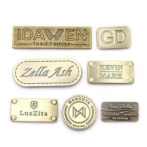 Hardware per borse alla moda piastra metallica in ottone con logo inciso di vari tipi - Product Image 6