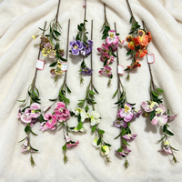 Boules de fleurs artificielles en soie de luxe en gros pour la décoration de centres de table de mariage et d'événements