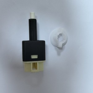 Interruptor de luz de freno Suzuki 37740-75H21 y 37740-61J10-000 para Qirui, pieza de repuesto de plástico de ingeniería - Product Image 5