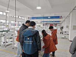 เครื่องป้อนชิ้นส่วน SMT รุ่นขายดี พร้อมระบบป้อนไฟฟ้า หยิบและวางอัตโนมัติ สภาพใหม่ โปรโมชั่นพิเศษสำหรับส่วนประกอบหลัก มอเตอร์ PLC - Product Image 4