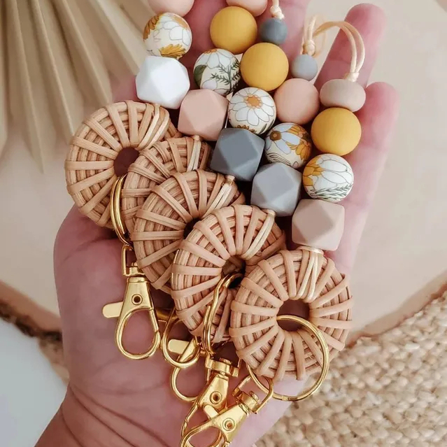 New Handmade Wooden Bead Lanyard Smile Face Beaded Teacher Lanyard