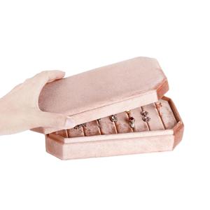 กล่องใส่แหวนดีไซน์โค้งมน Heaven And Earth Cover Ring Jewelry Case รองรับการปรับแต่งสีและโลโก้ - Product Image 3