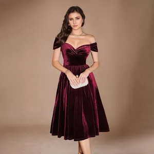 Abito lungo da donna in <span class=keywords><strong>velluto</strong></span> <span class=keywords><strong>bordeaux</strong></span> a spalle scoperte, elegante e aderente, con gonna svasata, ideale per serate (ODM) - Product Image 3