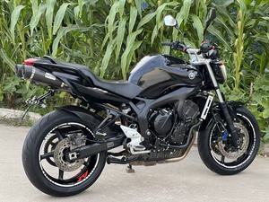 Suzuki GSF1200 400cc Moto Stradale a Benzina Premium con Velocità Massima >80km/h - Product Image 3