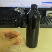 Pasokan Botol PET Langsung dari Pabrik, Set Botol Plastik Hitam 250ml Bentuk Bulat dengan Semprotan Mini Trigger