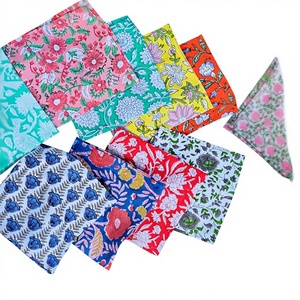 Ensemble de serviettes en coton réutilisables Boho indien Cadeau unique pour maman Serviettes en tissu imprimées en blocs colorés brodés pour la décoration de table - Product Image 1