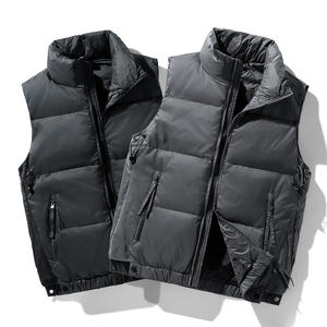 Tout dernier design de gilet pour hommes avec logo personnalisé rembourrage en duvet de canard vestes bouffantes pratiques pour l'extérieur sans manches - Product Image 1