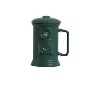 Grande tasse à café en céramique de 500 ml au design rétro de boîte aux lettres avec couvercle – Mug amusant en forme de boîte aux lettres pour boissons et lait, idéal pour la rentrée scolaire - Product Image 6