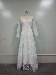 Vestido de Novia de Manga Larga, Color Sólido, con Encaje Transparente - Product Image 5