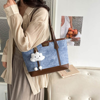 Tas Tote Kapasitas Besar Vintage Baru 2026 untuk Wanita, Tas Selempang Kasual Retro dengan Liontin Awan Lucu untuk Kerja, Belanja, dan Bepergian