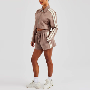 Ensembles d'entraînement à fermeture éclair personnalisés en usine Crop Top Sportswear Veste et short Survêtement Femmes Taping Harrington Jacket & Short - Product Image 3