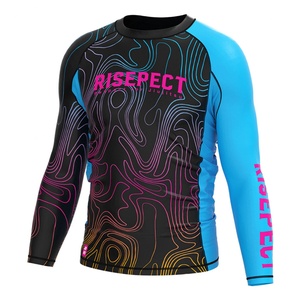 Camiseta Deportiva para Hombre con Patrón de Líneas Dinámicas - Ropa Deportiva de Alto Rendimiento Ideal para MMA, BJJ, Surf y Entrenamiento - Product Image 1