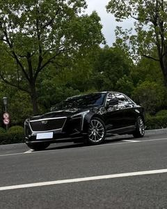 Cadillac CT6 d'<span class=keywords><strong>occasion</strong></span>, modèle 2020, édition Fashion 28T avec turbocompresseur, conduite à gauche, jantes R18 et toit ouvrant - Product Image 1
