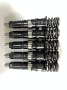 6HH1หัวฉีดลูกสูบรุ่นใหม่สำหรับเครื่องยนต์ T402742 4647614 - Product Image 3