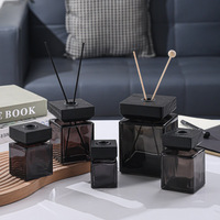 Bouteille en verre carrée noire pour diffuseur à bâtonnets, avec bouchon à vis, 50ml 100ml 150ml 200ml 500ml, pour ensemble diffuseur de luxe avec bâtonnets