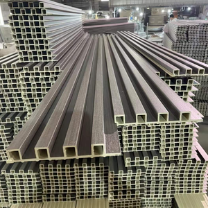 Panneau mural en composite bois-PVC (WPC) à texture bois personnalisable, <span class=keywords><strong>lambris</strong></span> creux 3D pour la décoration intérieure de la maison - Product Image 5