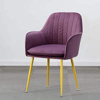 Chaise de salle à manger Pieds en métal doré Fauteuils en velours Touffeté rose Salle à manger Salon Chaises en velours Chaise de salle à manger