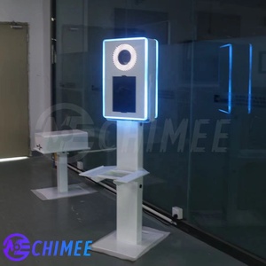 บูธถ่ายภาพสําหรับแผ่นขนา<span class=keywords><strong>ด</strong></span> 12.9 10.9 นิ้วพร้อมไฟแฟลชและไฟ LED รอบๆ บูธเสริมความงาม - Product Image 2