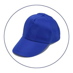 หมวกสีดำและสีขาวตรากับเย็บปักถักร้อย - Product Image 1