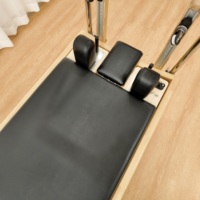 Reformer de Pilates Profesional de Grado Comercial, Semi-Elevado, de Roble, Equipo de Fitness Multifuncional y Duradero