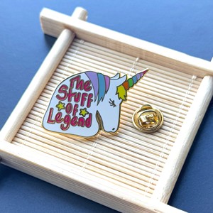 शानदार पिन कास्टिंग नरम तामचीनी सोना/चांदी/कांस्य चढ़ाना और ट्रेंडी प्रतीक स्ट्रीट शैली स्टेपल - Product Image 1