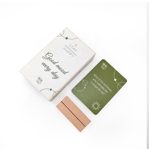 Cartes d'affirmation positive en papier personnalisables pour enfants avec boîte - Édition familiale - Femmes noires - Product Image 3