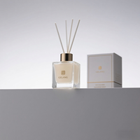 Bouteille de diffuseur de roseau de haute qualité 50ML 100ML 150ML diffuseur de bouteille en verre diffuseur blanc interne givré carré avec des boîtes