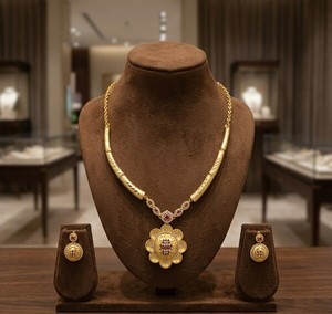 DIVYORO Conjunto de colgante de flores de lujo para mujer, conjunto de collar y pendientes de joyería con flores chapadas en oro para boda nupcial - Product Image 2