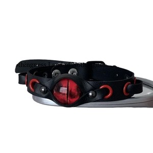 Gargantilla de cuero hecha a mano con ojos rojos, estilo subcultura, moda de estilo oscuro, fabricante de cuero de nicho ckocker - Product Image 5