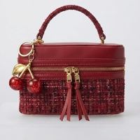 Sac à main mini carré en laine tricotée tendance avec pendentif cerise, sac bandoulière de luxe en PU, pochette à cosmétiques, Bolsa De Caja De Lana