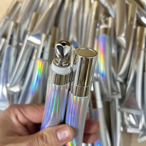 Tendance Longue Durée Volume Des Lèvres Repulpeuses <span class=keywords><strong>Acide</strong></span> <span class=keywords><strong>Hyaluronique</strong></span> Lèvres Repulpeuses Marque Privée - Product Image 1