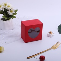 Boîte à dessert rouge pour la Saint-Valentin, biscuits cuits, pâtisseries et bonbons, boîte d'emballage française avec fenêtre transparente