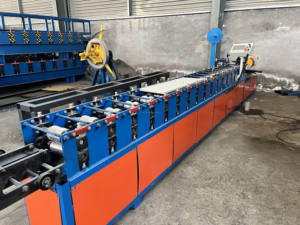 Máquina formadora de puerta de persiana enrollable en frío con componentes de núcleo de motor y cojinete para máquina enrolladora de puerta de uso de techo - Product Image 6