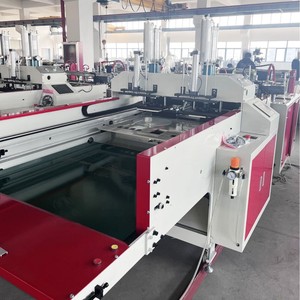 Machine à fabriquer des sacs Hongtong RHT-600, impression multicolore non tissée, 600 mm, fabrication chinoise - Product Image 3
