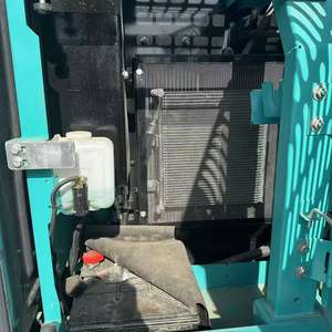 Excavatrice sur chenilles Kobelco SK75 d'occasion |   Mini-excavatrice hydraulique d'occasion de 6,85 tonnes, moteur Deutz, pompe d'origine pour la construction - Product Image 3